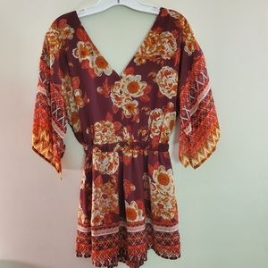 NWOT Eyeshadow BoHo Floral Romper Size Small